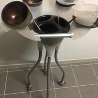 Carrello con ciotole