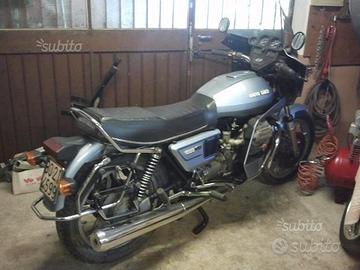 Moto Guzzi 1000 SP - 1982