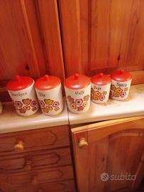 2 set di barattoli in ceramica
