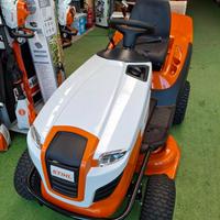 TAGLIAERBA MARCA STIHL  MOD. RT 5097 CON RACCOLTA