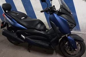 Yamaha x-max 300