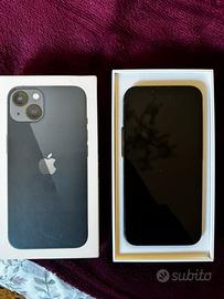 iPhone 13, batteria nuova, condizioni perfette
