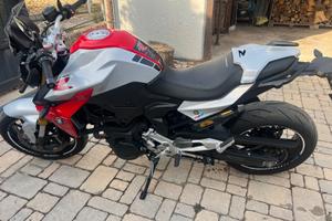 BMW F900R