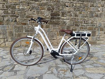 Bicicletta mod. Elops 920e Btwin ped. assistita