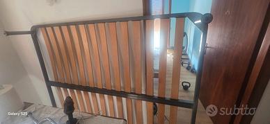 Letto a doghe doppio