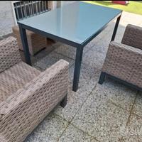 set lounge brogan tavolo+poltrone e pouf