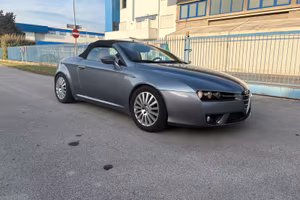 Alfa Romeo Spider 2.2 JTS