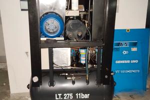 Compressore officina da riparare