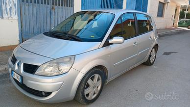 Renault Scenic 1.5 dci 105 cv