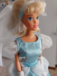 Barbie vintage Cenerentola Disney Mattel 1995 Tutto per i