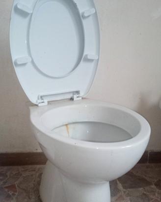 Gabinetto con tavoletta 