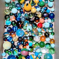 Lotto Grande Biglie di Vetro Vintage e Moderne