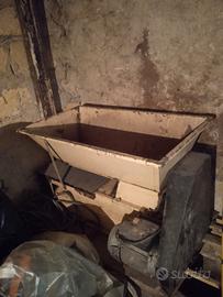 Sgrappolatrice uva elettrica 