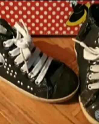 scarpe n.24 colore nere Minnie Mouse