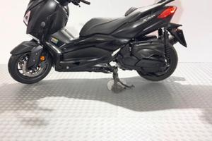Yamaha X-Max 400 IRON MAX