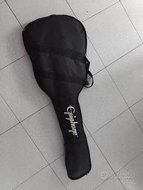 Chitarra elettrica con custodia e amplificatore