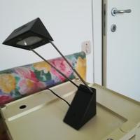 Lampada alogena da tavolo