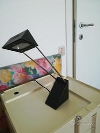 Lampada alogena da tavolo