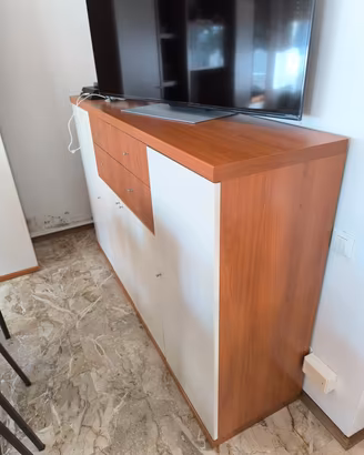 due mobili da salotto in ciliegio 