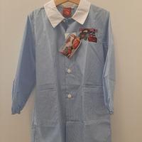 Grembiule asilo nuovo con etichetta