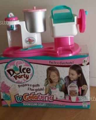Macchina giocattolo per fare il gelato