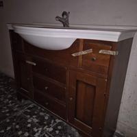 Mobile da bagno con specchiera