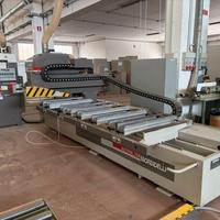 centro di lavoro CNC