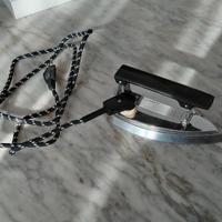 Ferro da stiro da viaggio vintage