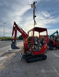MINIESCAVATORE YANMAR
