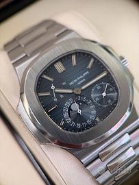 Patek Philippe Nautilus 5712
