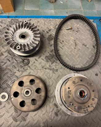 Ricambi xmax 300 anno 2021/2024