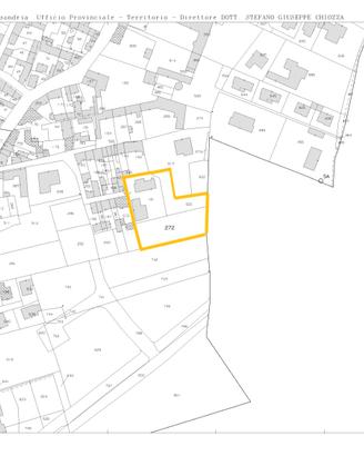 Terreno edificabile con annesso rustico e porticat