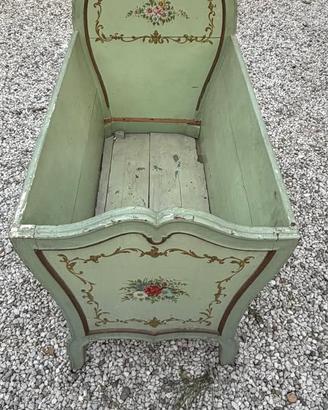 CULLA IN LEGNO VINTAGE DIPINTA A MANO