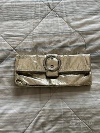 Pochette oro metallico Segue