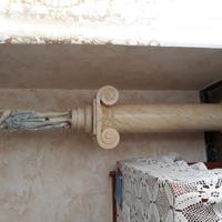Colonna in gesso