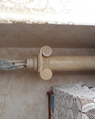 Colonna in gesso