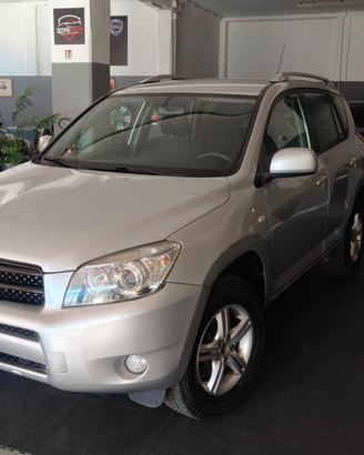 Toyota RAV 4 RAV4 2.2 D-4D 136 CV Luxury