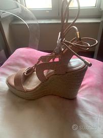Scarpe zeppa d lacci alla cabiglia nude look