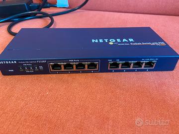 SWITCH 8 PORTE FAST ETHERNET NETGEAR FS108