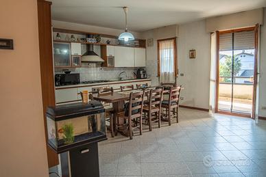 Appartamento di mq 92, Selci, SL/400