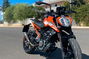 Duke 125 con Arrow pro race 7 mila km