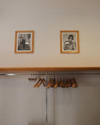 ARREDAMENTO PER NEGOZIO DI ABBIGLIAMENTO