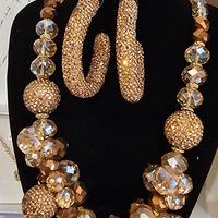 collana ed orecchini