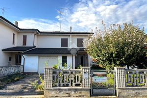 PORZIONE DI TRIFAMILIARE A PEGOGNAGA