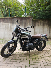Triumph street scrambler 900