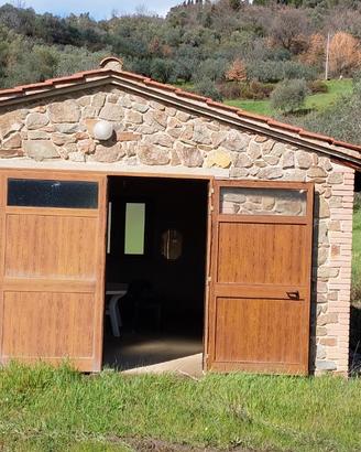 Rustico casale in pietra