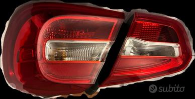 Fanale posteriore dx Mercedes GlaX156 – Originale