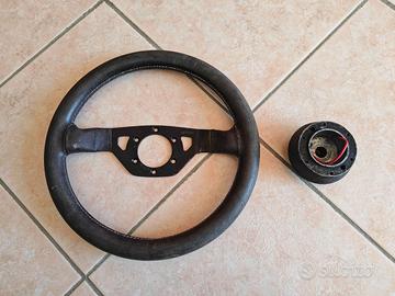 VOLANTE MOMO 2 RAZZE