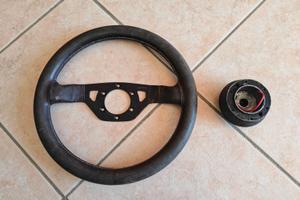 VOLANTE MOMO 2 RAZZE