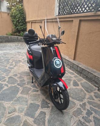 Scooter Niu NQi GTS Sport elettrico 125cc